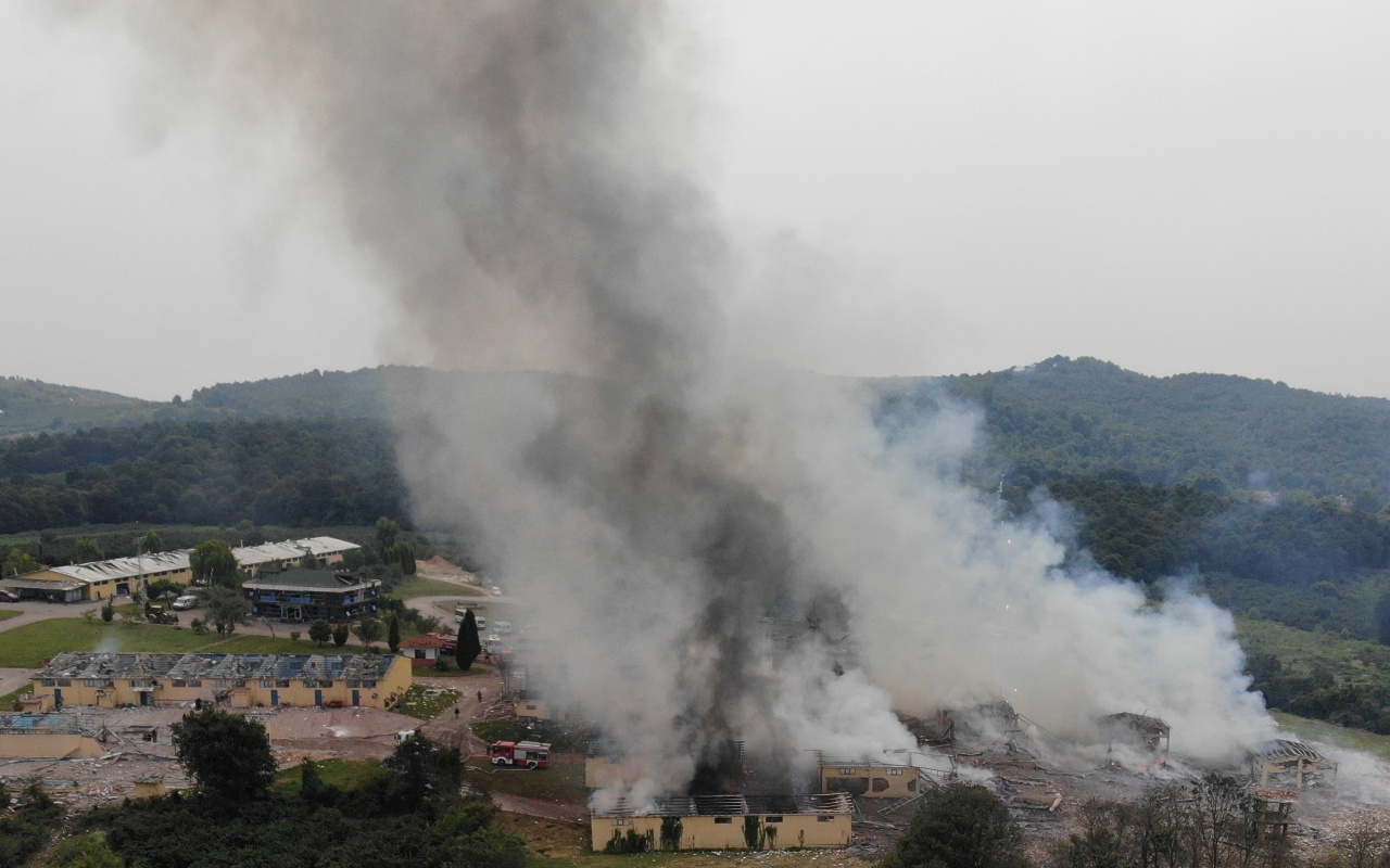 Sakarya'da havai fişek fabrikasında patlama: 4 ölü, 97 yaralı