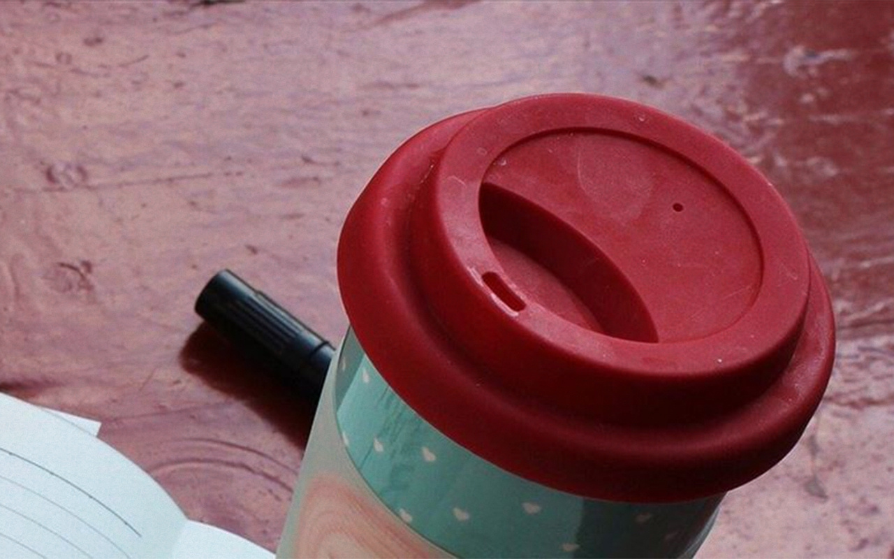 ABD'de Müslüman kadının aldığı kahvenin kabına terör örgütünün adı yazıldı