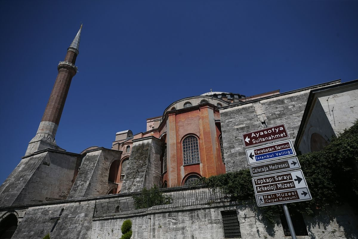 Ayasofya'ya ibadet yolu açılmasına büyük ilgi