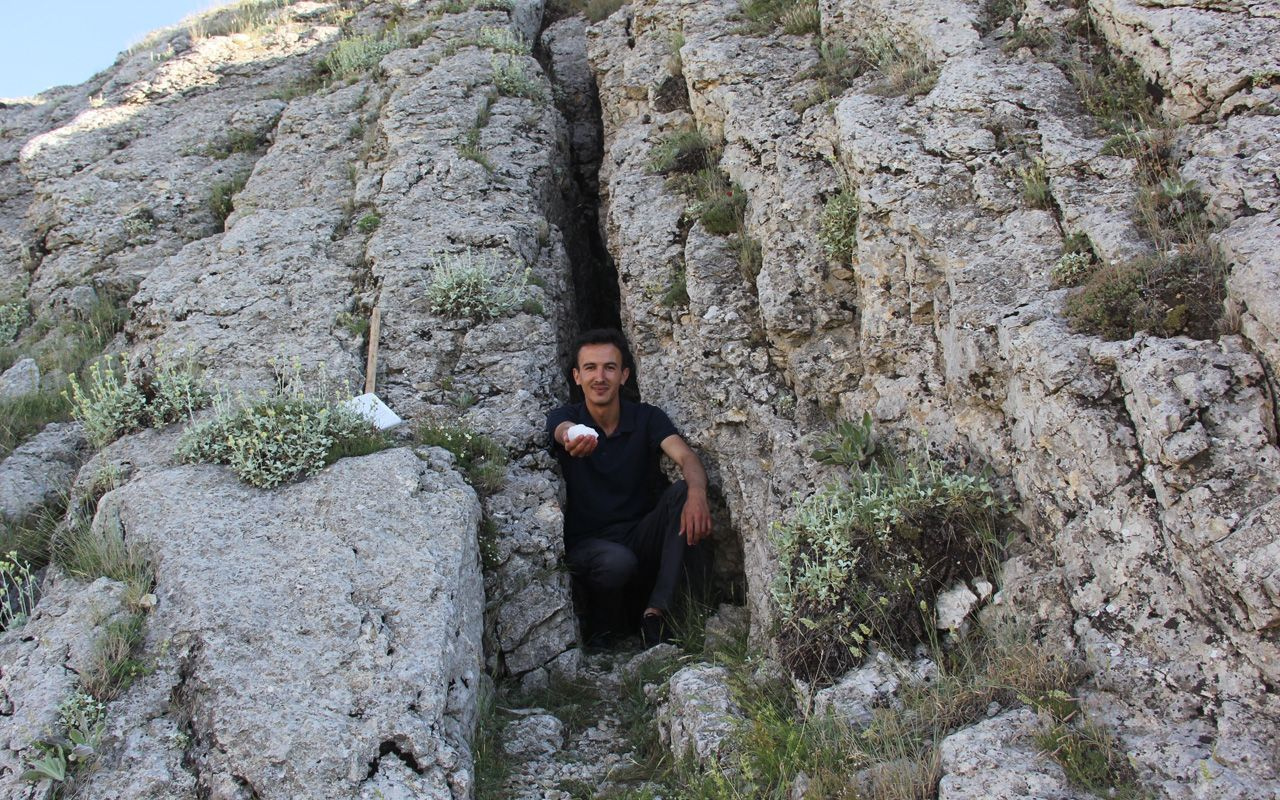 Sivas'ta bu mağara göbeklileri içeri almıyor giren de çok şey kazanıyor