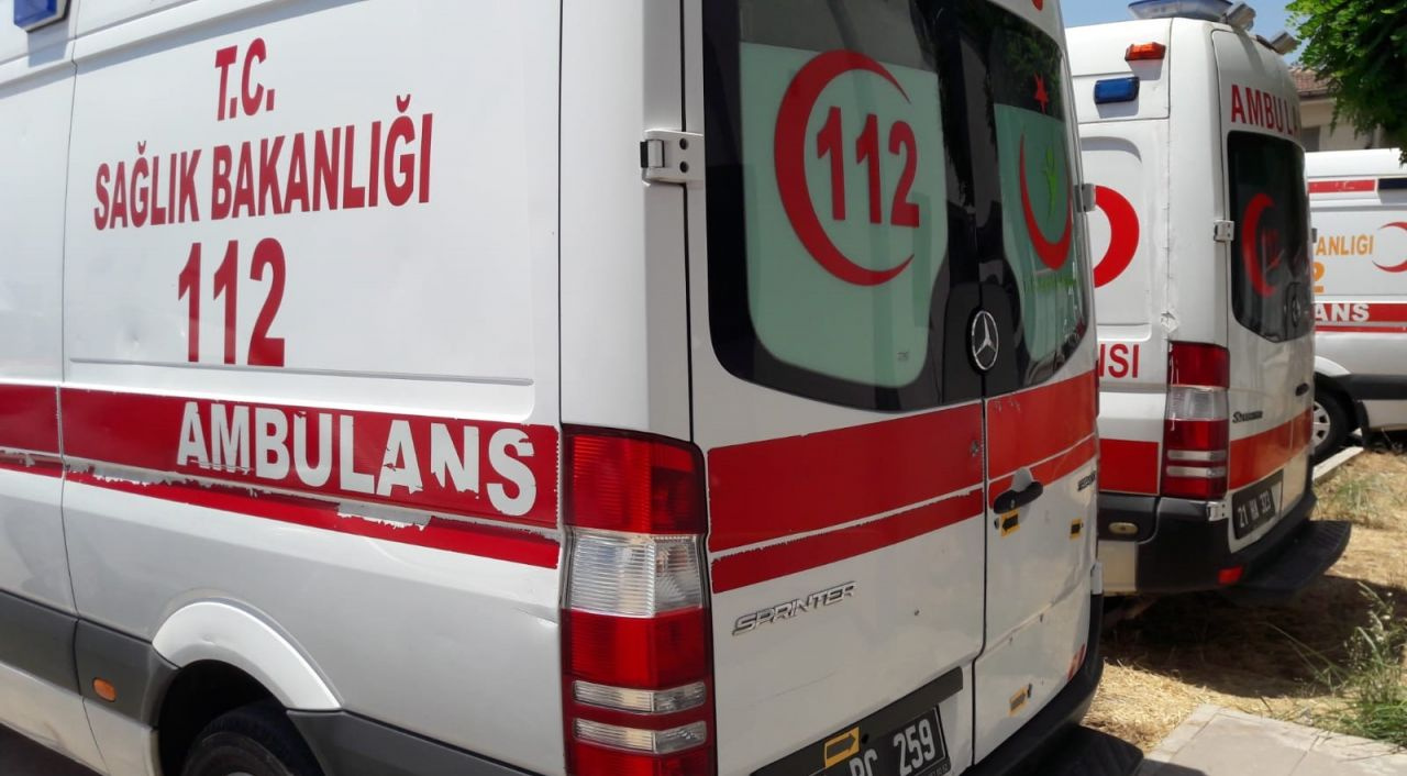 Diyarbakır'da doğum vakasına giden ambulansa silahlı saldırı