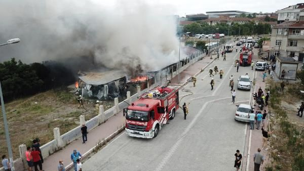 Esenyurt'ta işçilerin kaldığı konteynerlerde yangın