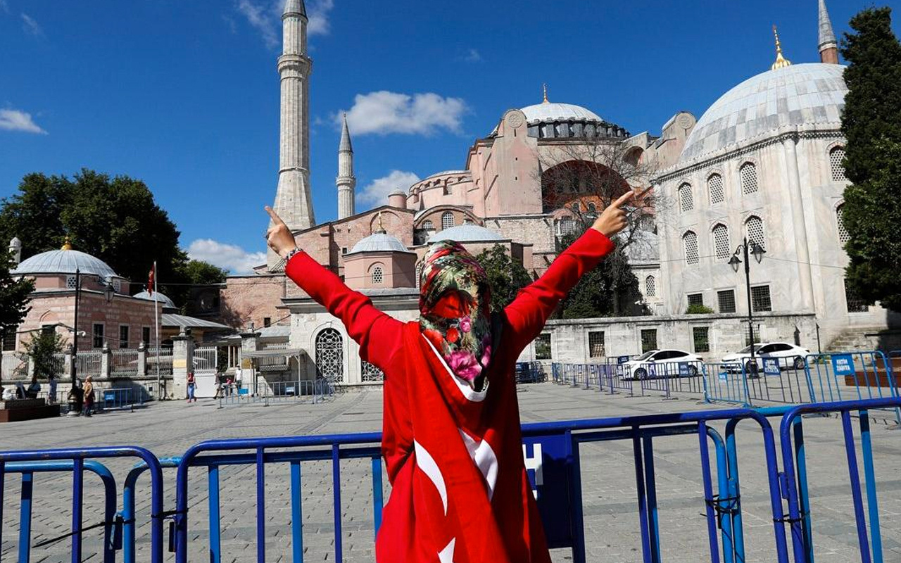 Ayasofya'nın ibadete açılmasını Türk halkı ne kadar destekliyor! Bomba anket sonuçları