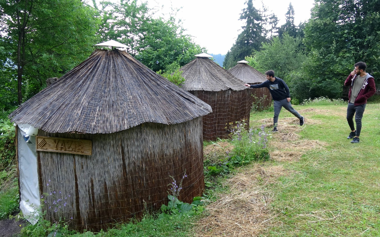 Trabzon'da Türk oba kültürünün yaşatıldığı kamp alanına turist ilgisi