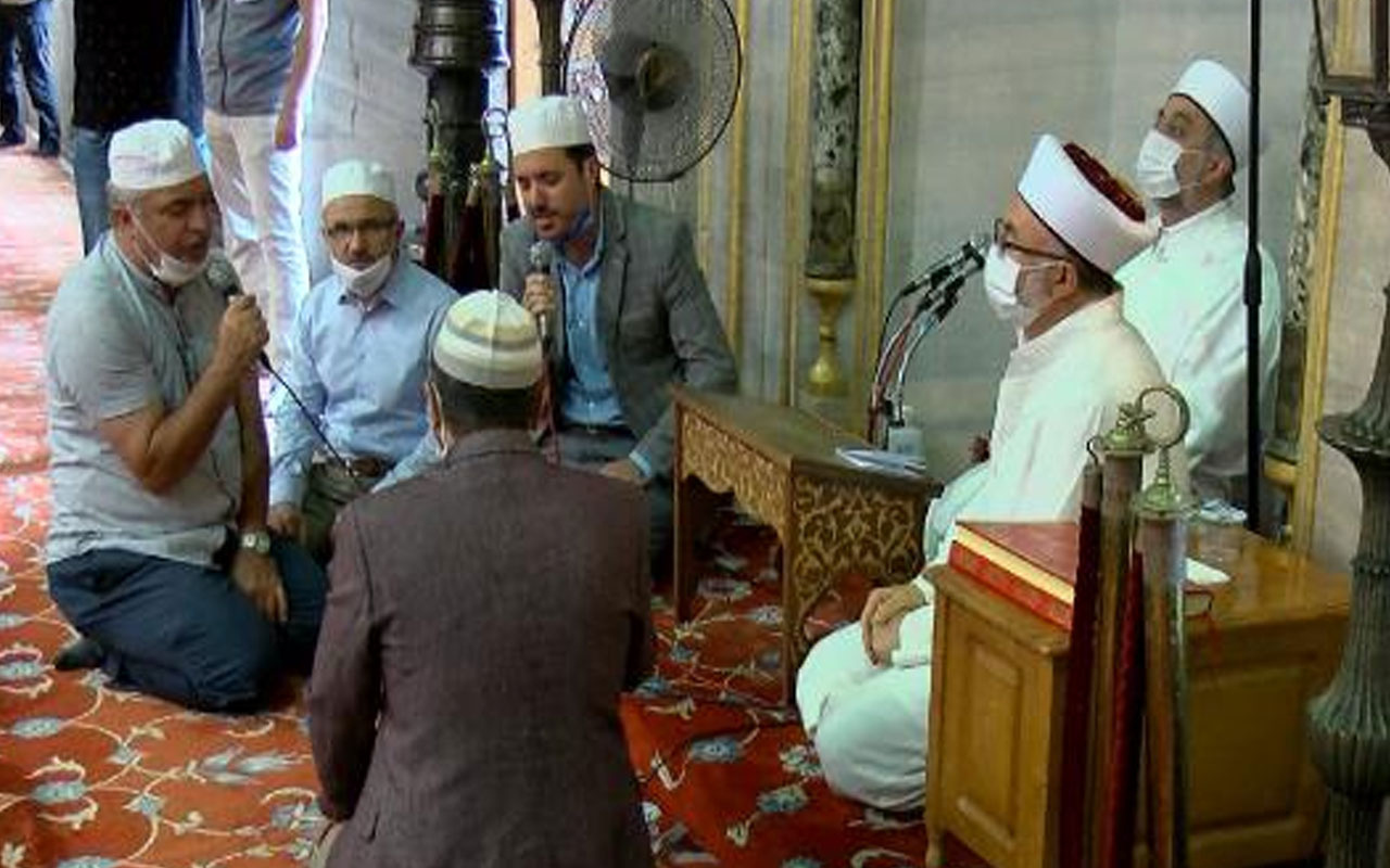 Sultanahmet Camii'nde 15 Temmuz Şehitleri için mevlit okutuldu