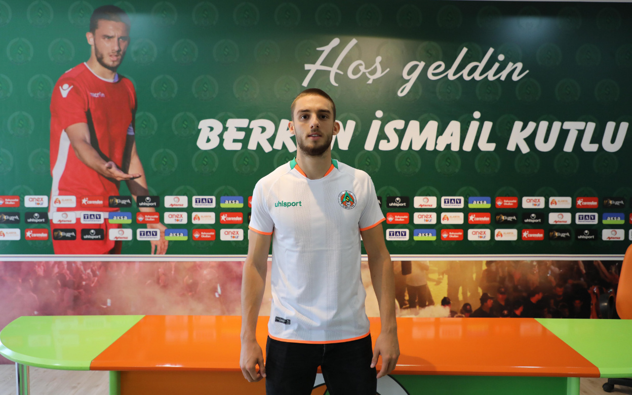 Alanyaspor, Berkan İsmail Kutlu ile 4 yıllık anlaştı