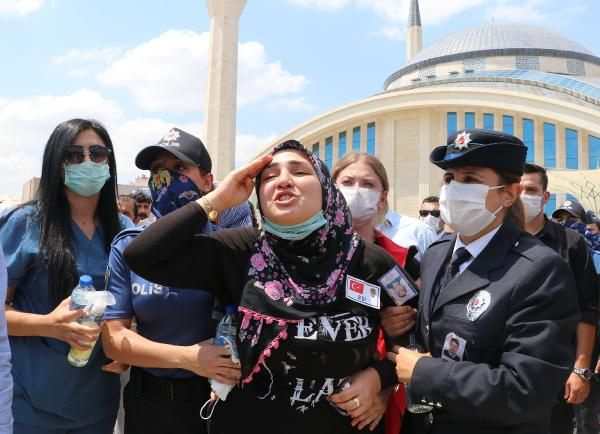 Süleyman Soylu gözyaşı döken şehit eşini böyle teselli etti