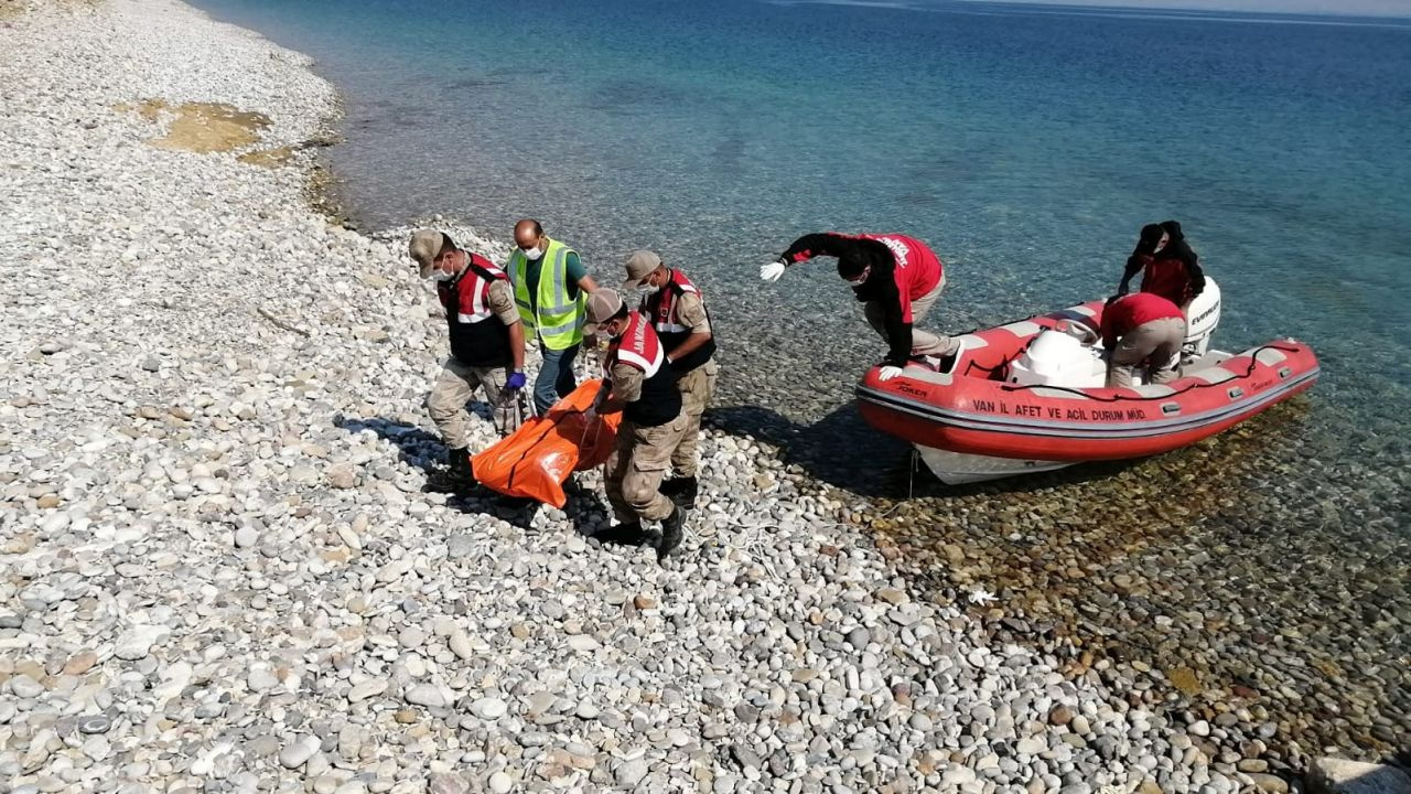 Van Gölü’ndeki faciada çıkarılan ceset sayısı 45'i buldu