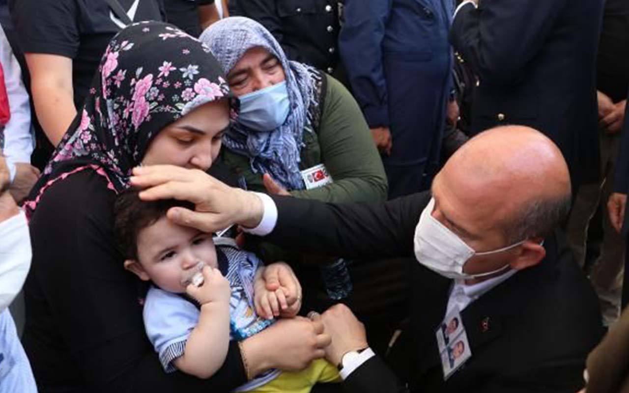 İçişleri Bakanı Süleyman Soylu gözyaşı döken şehit eşini böyle teselli etti