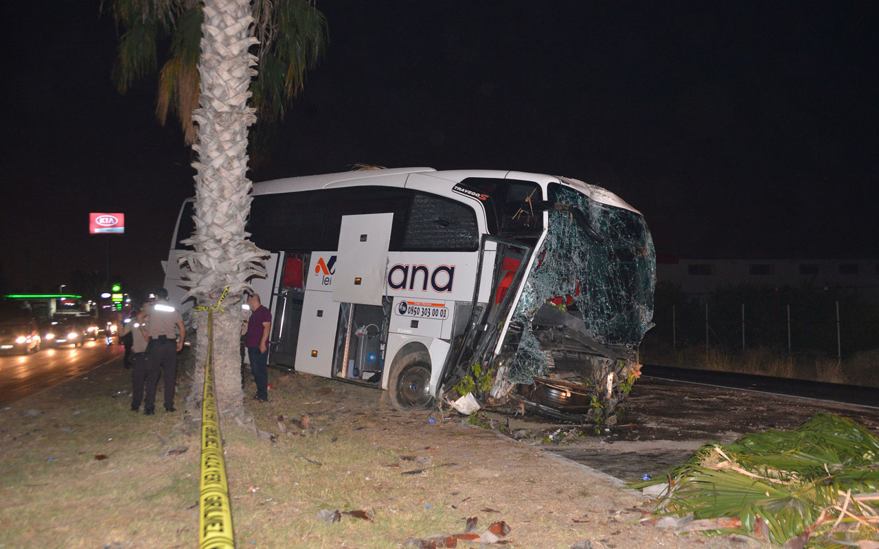 Adana'da yolcu otobüsü dehşet saçtı