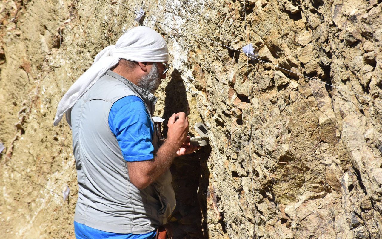 İzmir'de Yağcılar fayı üzerinde inceleme! Hangi depremlere sebep oldu? Ne kadar riskli