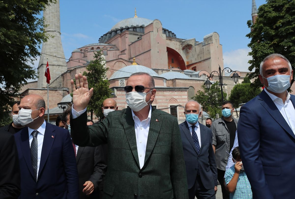 Cumhurbaşkanı Erdoğan'dan Ayasofya Camii'ne sürpriz ziyaret