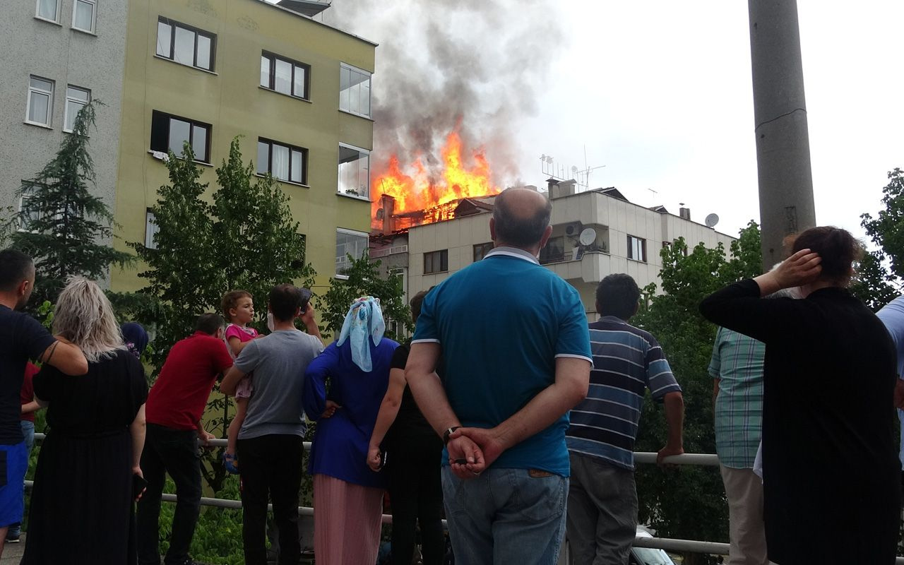 Trabzon'da binada yangın çıktı herkes izlemek için birbiriyle yarıştı