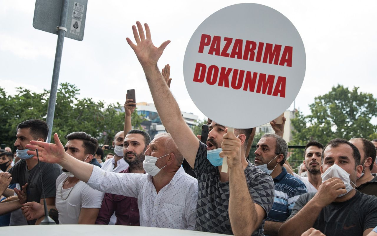 Bakırköy'de yumurtalı pazarcı protestosu! Ekmeğimizden elini çek..