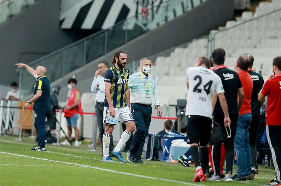 Fatih Terim Fenerbahçe'nin istediği yıldıza göz koydu ilk temas gerçekleşiyor