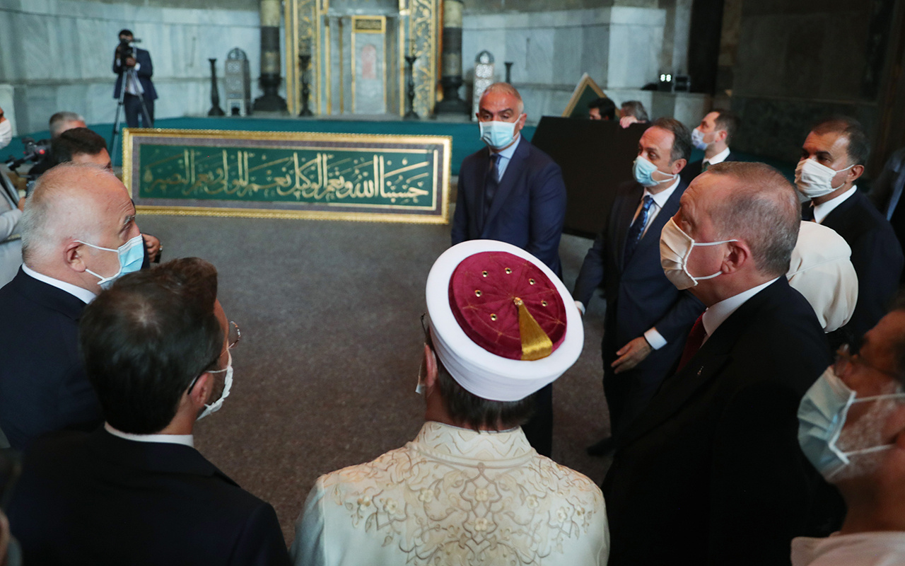 Cumhurbaşkanı Erdoğan'dan Ayasofya'da inceleme