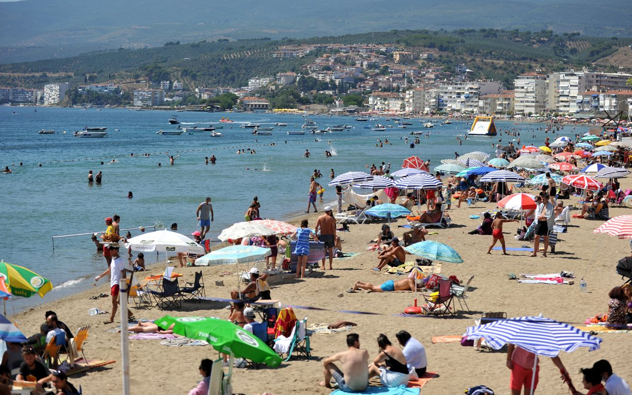 Bursa plajında korkutan kalabalık! Virüs olsaydı, ilk bana bulaşırdı...