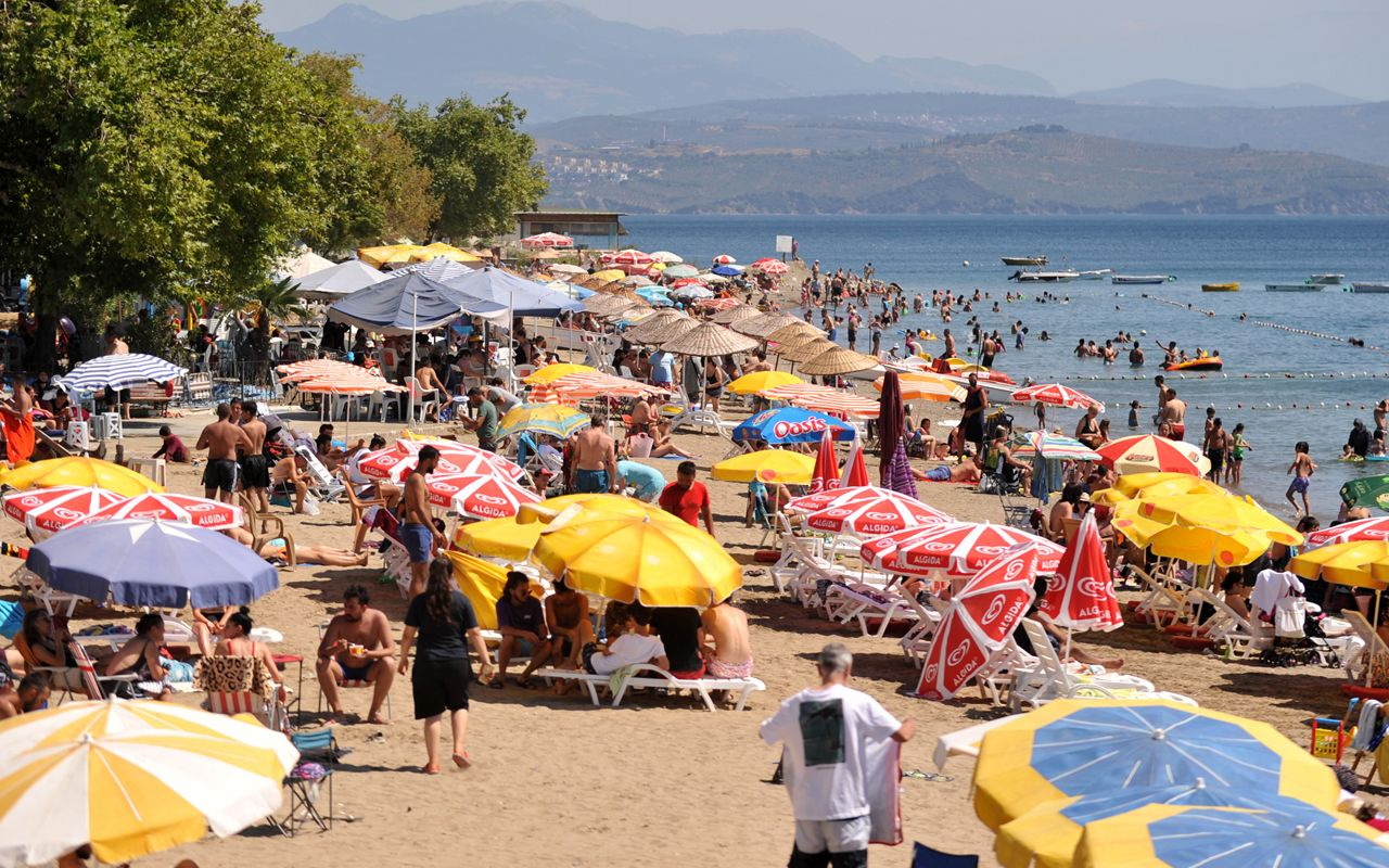 Bursa plajında korkutan kalabalık! Virüs olsaydı, ilk bana bulaşırdı...