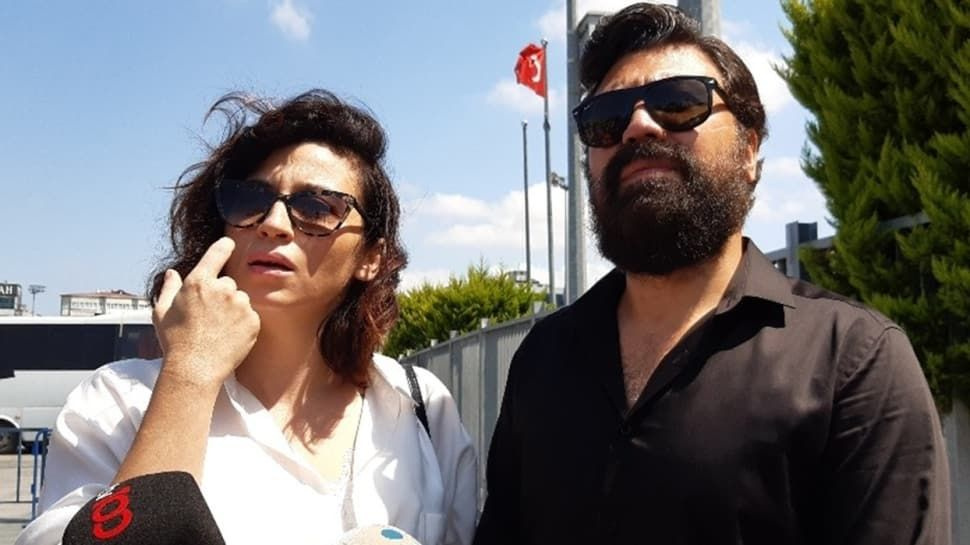 Eşi Burcu Gönder'in tektaşını satan Bülent Emrah Parlak boşandı