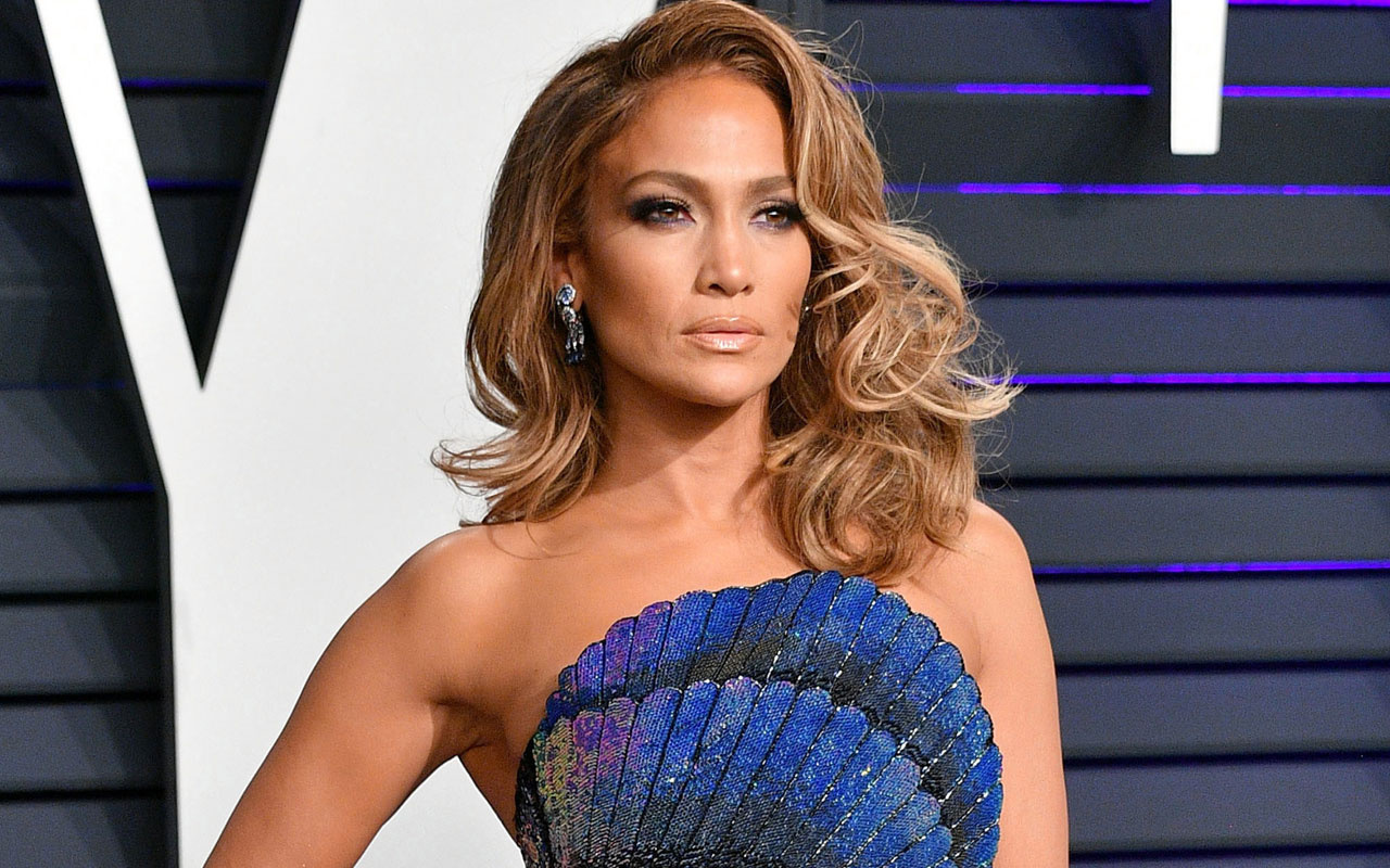 51 yaşındaki Jennifer Lopez sıfır makyaj haliyle herkesi büyüledi beğeni yağdı