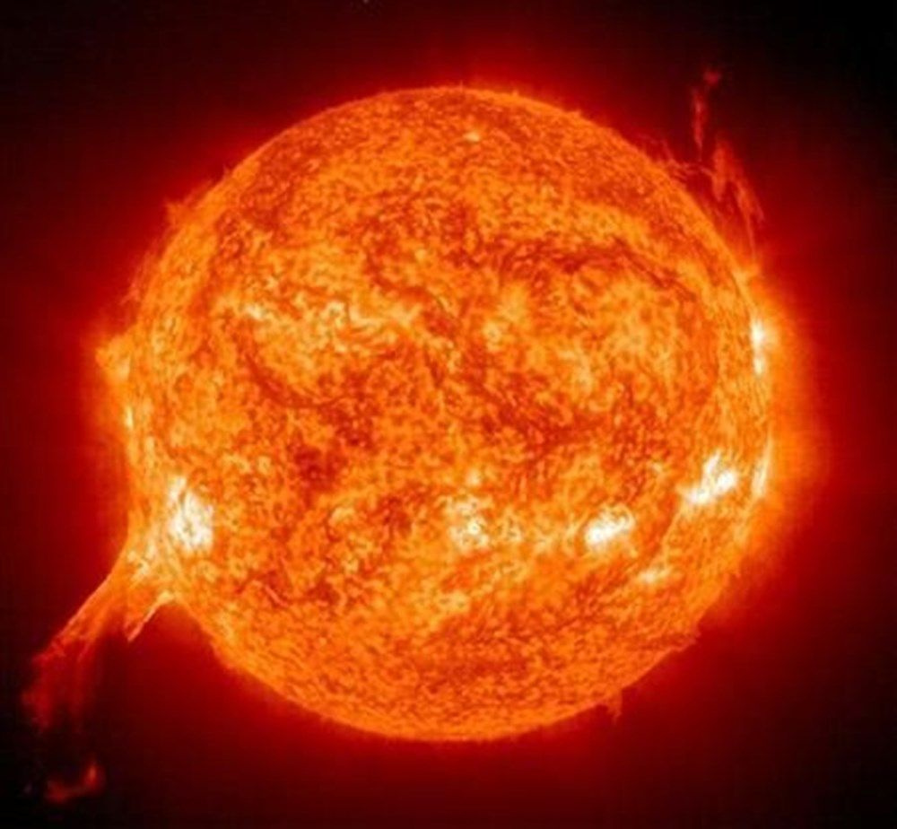 Bilim insanları Güneş'te açıklanamayan hareketler tespit ettiler