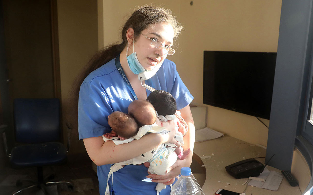 Kahraman hemşire! Patlama sonrası 3 yeni doğan bebeği kurtardı