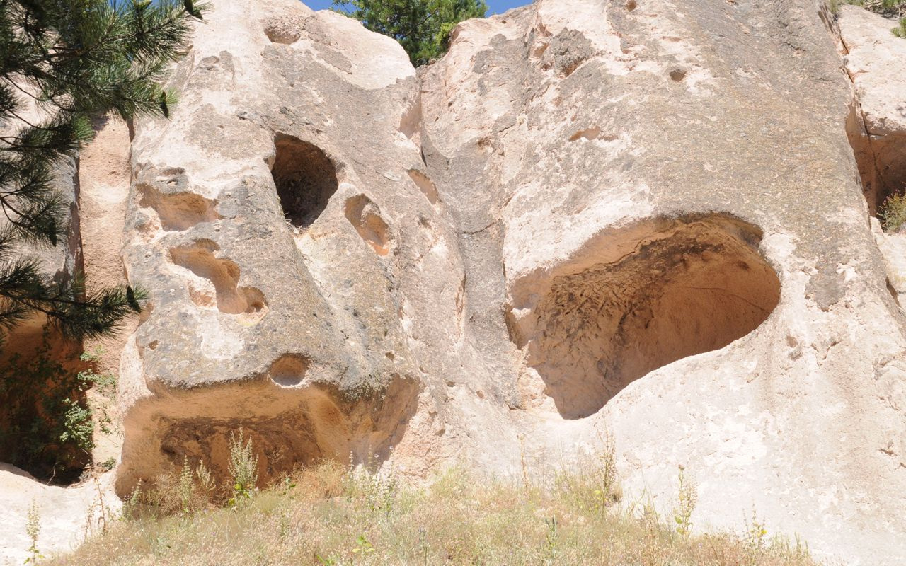 Eskişehir'de kimse bilmiyor! Friglerin yaşadığı mağaralar ilk defa görüntülendi