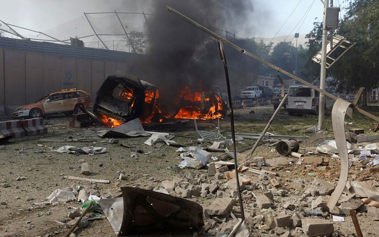 Afganistan'daki bombalı saldırıda 8 sivil öldü