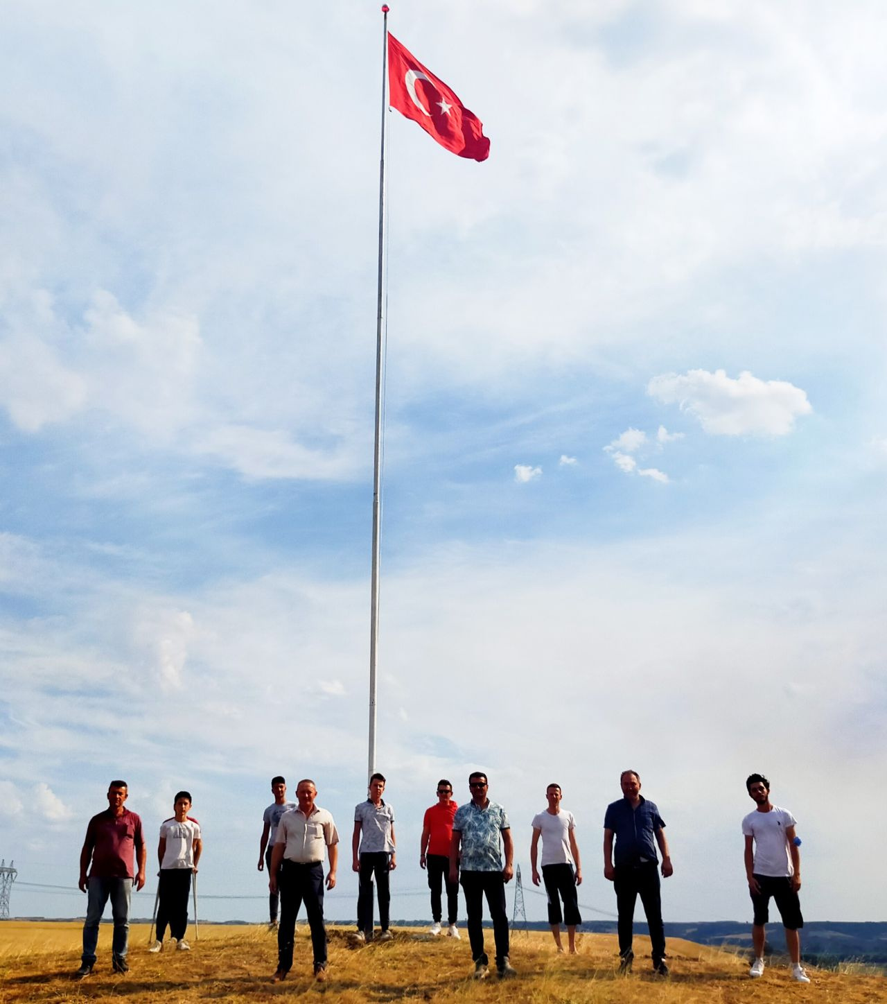 Edirne'de köylülerin Yunanistan cevabı! Yunanın burnunun dibine Türk bayrağı diktiler