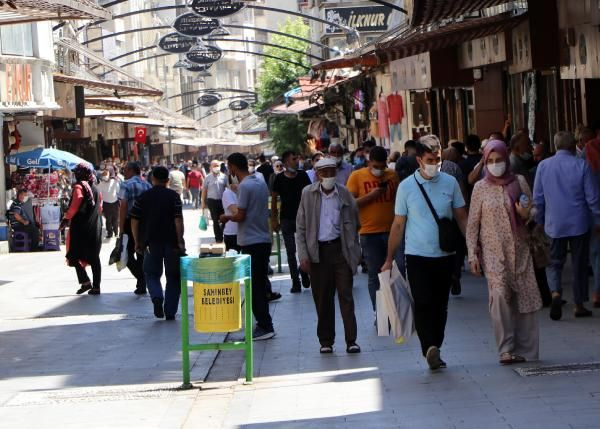 Vaka sayısının arttığı Gaziantep'te çarşılar dolu taştı!