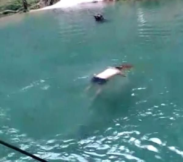 Feci olay! Antalya'da doğal havuza atlayan kişi ölümden döndü
