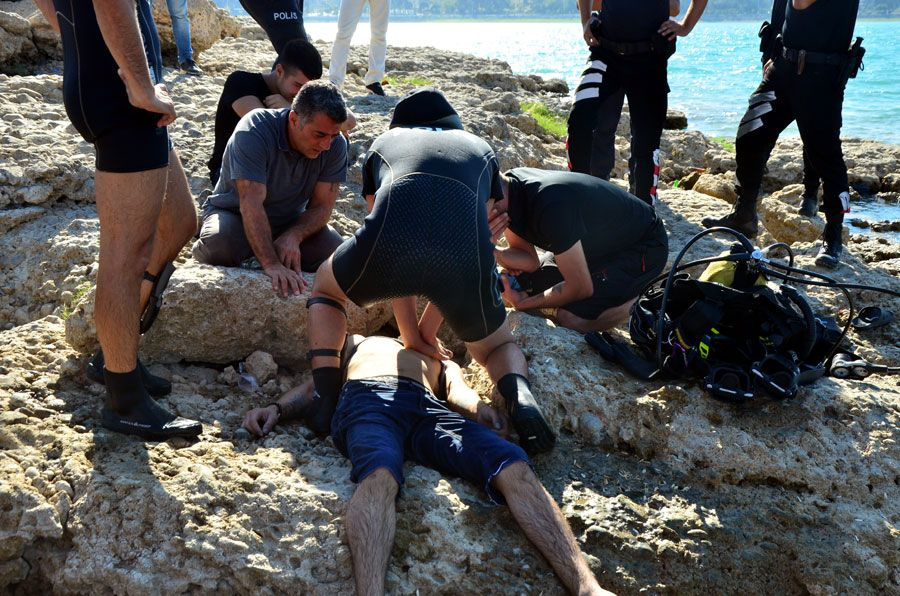 Adana'da babasının suni teneffüs yaptığı Ali Şan hayata tutunamadı