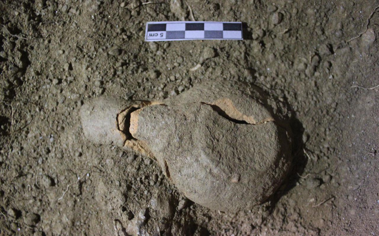 İlk kez böylesi bulundu Aydın'da yazıtlı mezar arkeologları heyecanlandırdı