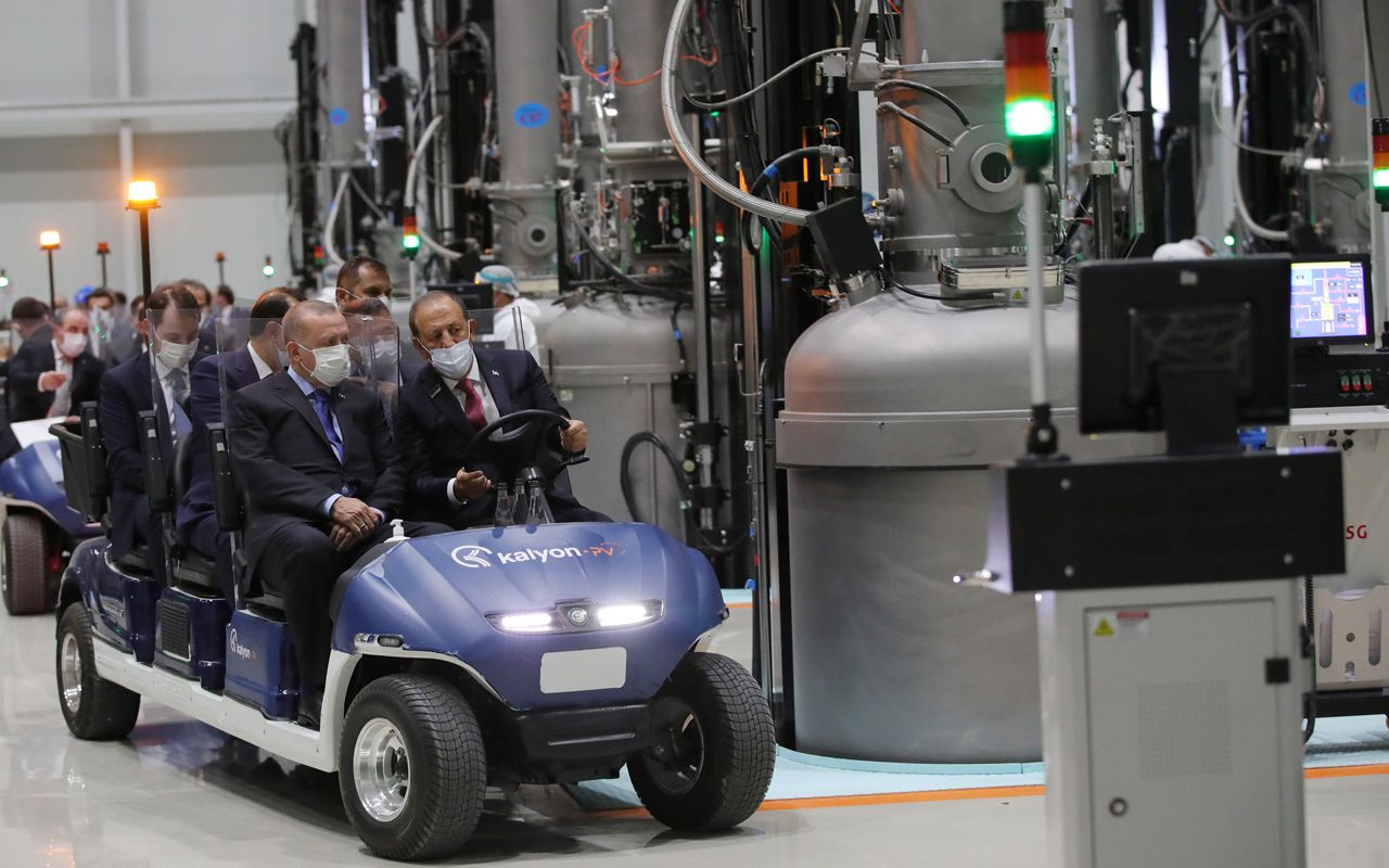 Cumhurbaşkanı Recep Tayyip Erdoğan Güneş Teknolojileri Fabrikası'sının açılışına katıldı