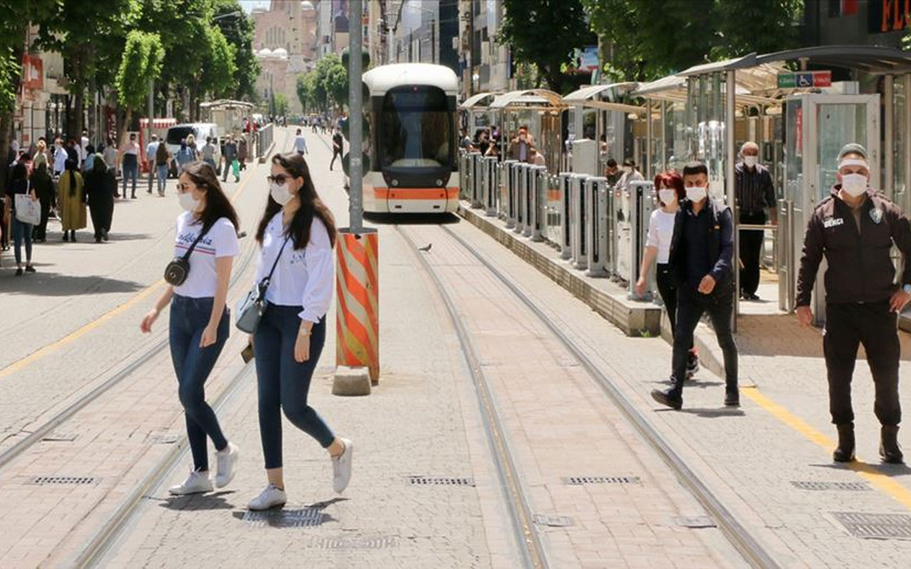 Karaman'da 65 yaş ve üstü ile 18 yaş ve altı vatandaşlara yönelik kısıtlama