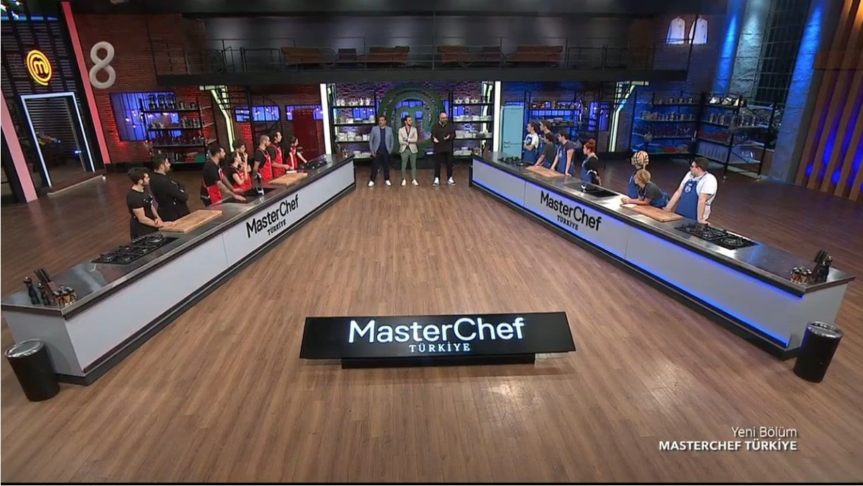 MasterChef'te mavi takımdan eleme potasına sürpriz isimler gitti Eray şefleri yaktı!