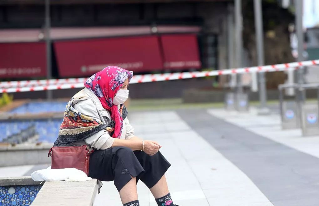Türkiye'de 65 yaş üstü sokağa çıkma yasağı gelen illerin sayısı 42'ye çıktı