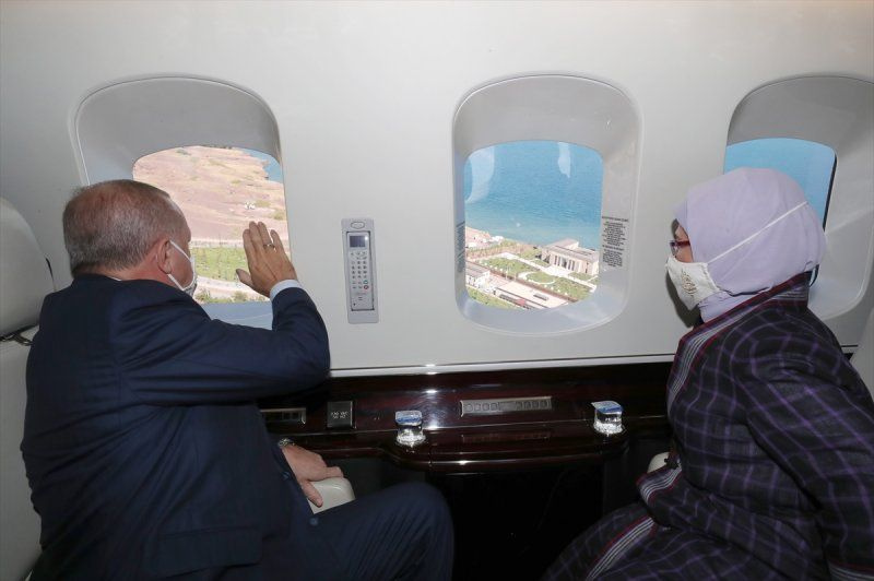 Cumhurbaşkanı Erdoğan ve Devlet Bahçeli Ahlat'ta! Birlikte hatıra pozu verdiler