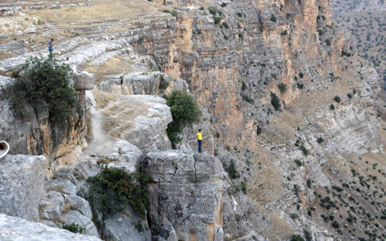 Siirt'te fotoğraf uğruna hiçe sayılan can! Tehlike böyle görüntülendi