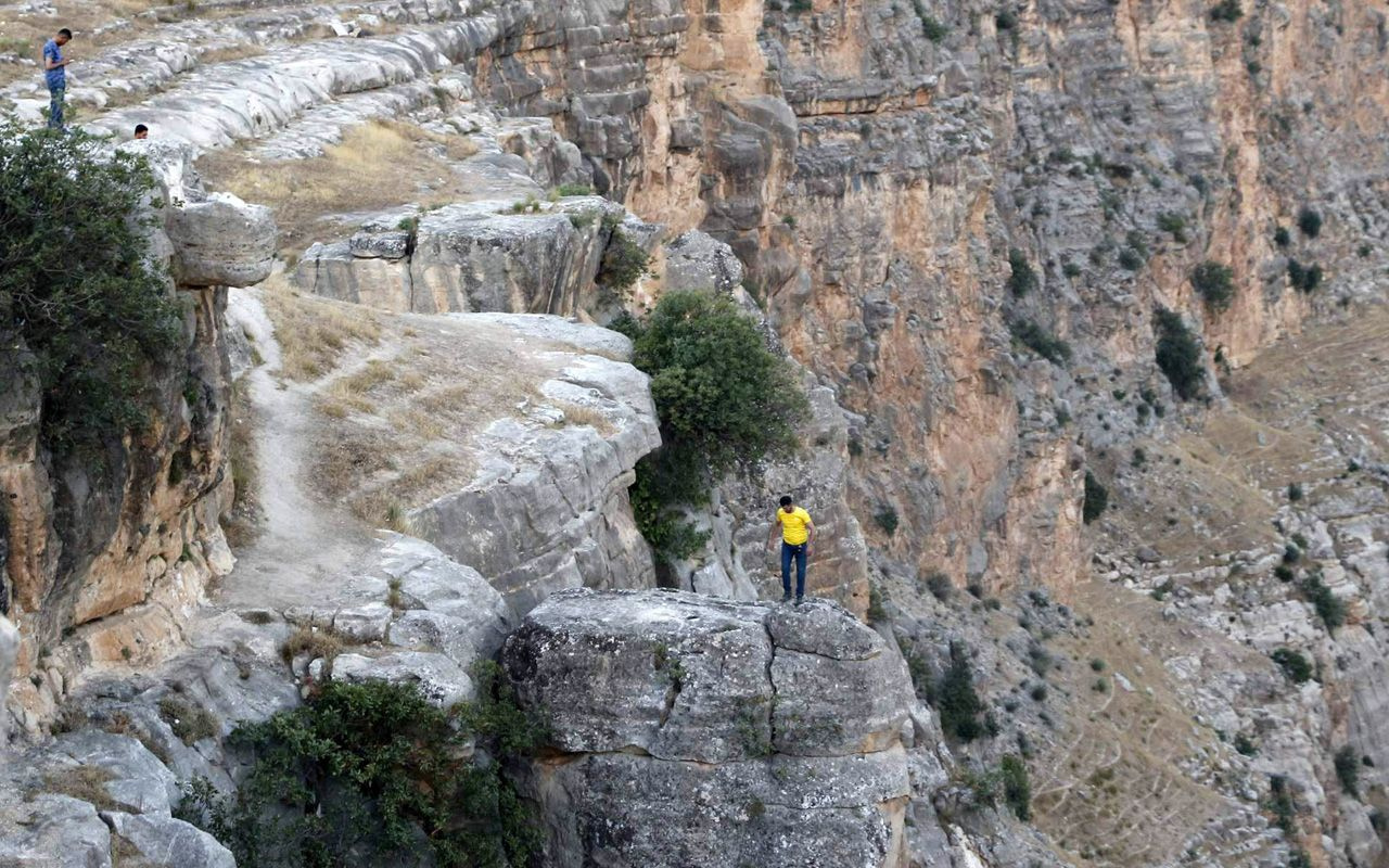 Siirt'te fotoğraf uğruna hiçe sayılan can! Tehlike böyle görüntülendi