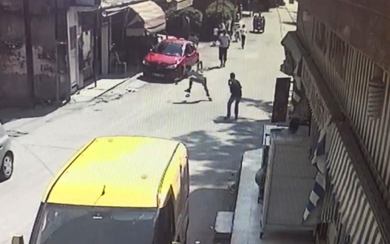 Adana'da yol verme kavgası sonrası cinayet anı saniye saniye görüntülere yansıdı