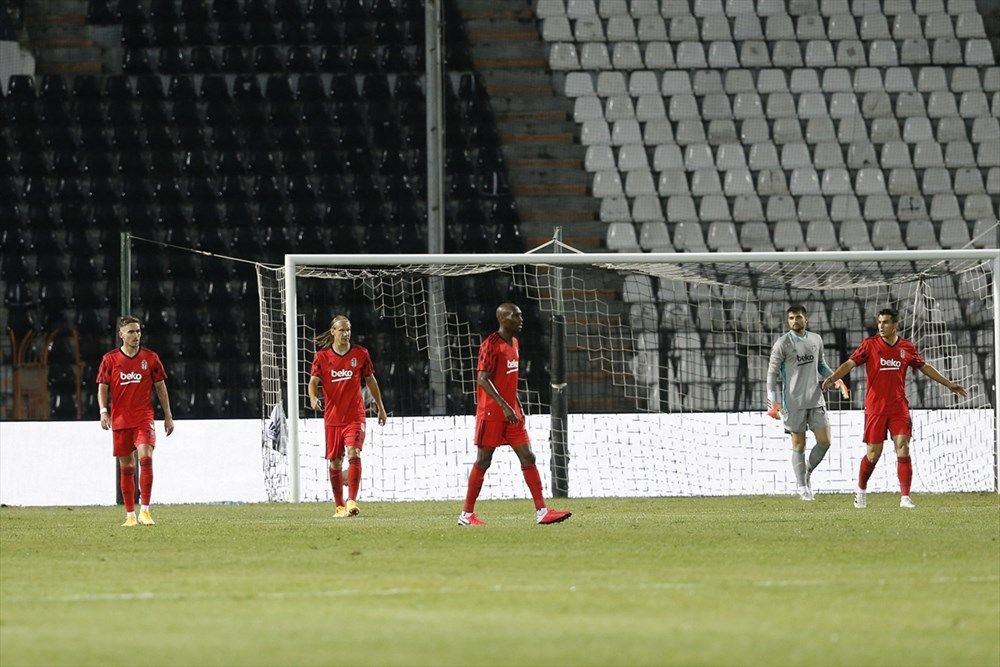Beşiktaş PAOK'a yenilince fatura Sergen Yalçın'a kesildi! Fiyasko hesap ver