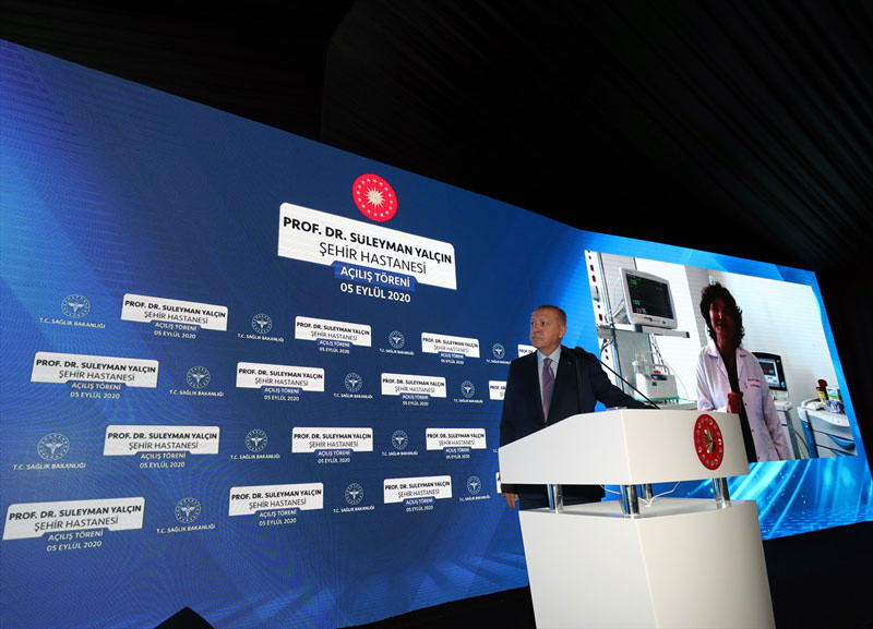 Cumhurbaşkanı Erdoğan'dan net Doğu Akdeniz mesajı: Ya masada ya sahada acı tecrübelerle anlayacaklar