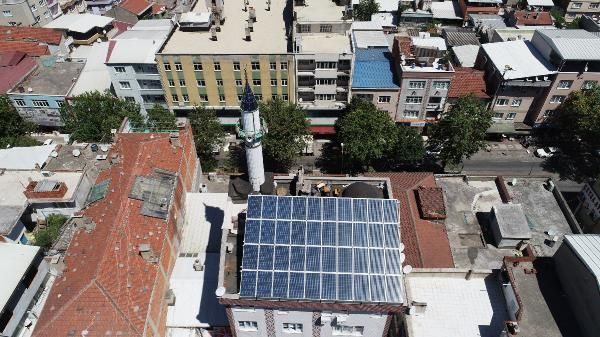 Bursa'da ezan sesi duyulmayınca caminin minaresini yüksek binanın çatısına yaptılar