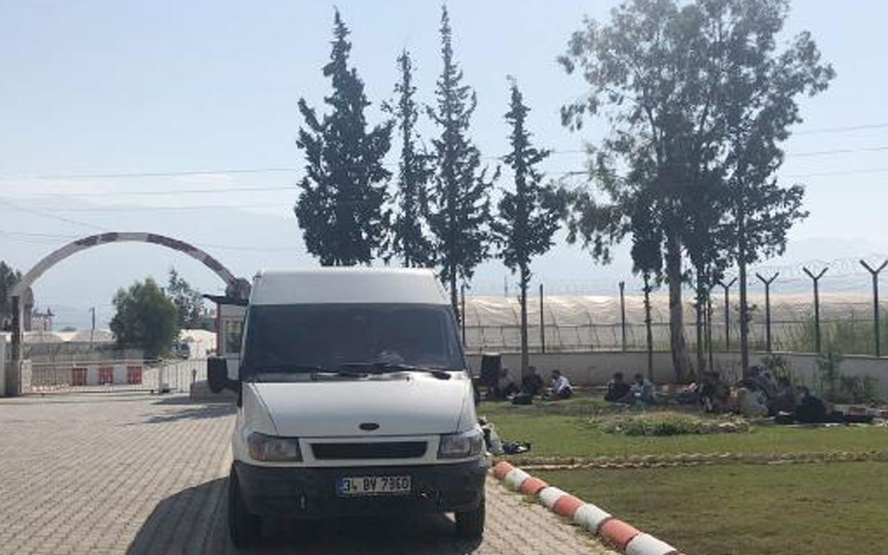 Kaş'ta 33 kaçak göçmen yakalandı