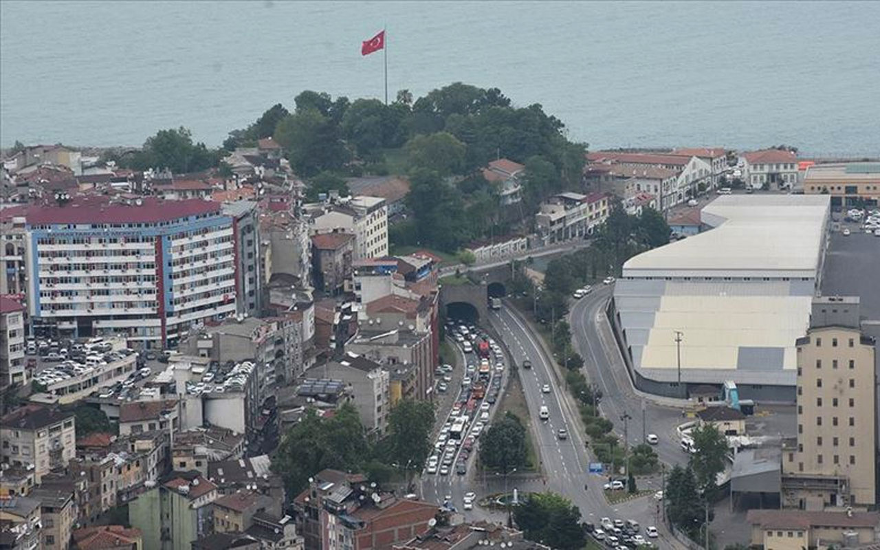 Rize'de kamu binalarına 'HES kodu'yla girilebilecek