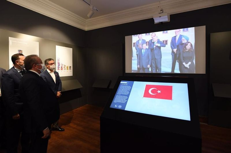 Türkiye'de bir ilk! İzmir'de Bayrak Müzesi açıldı