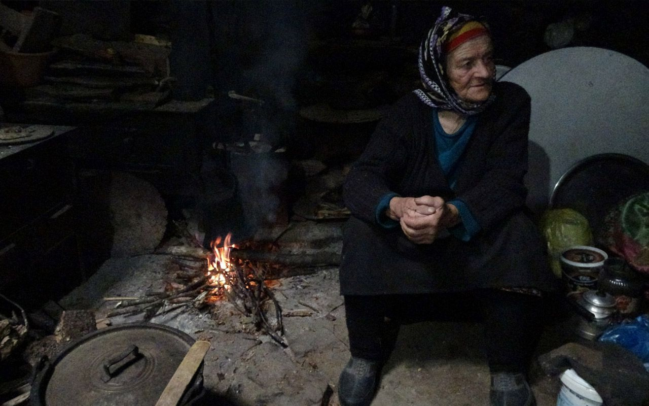 Köyüne küstü 36 yıldır yaylada yaşıyor Trabzon'da ‘Robinson Nine' belgesel oldu