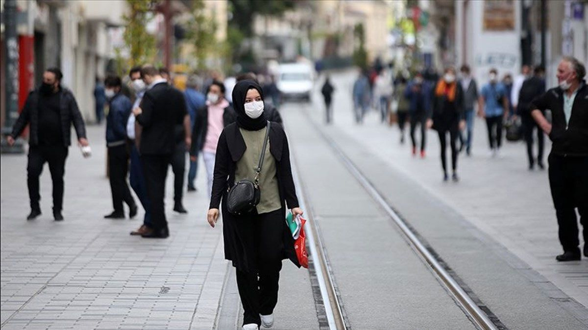 Türkiye'de yeni koronavirüs tedbirleri 12 şehir için 'yurt' kararı alındı