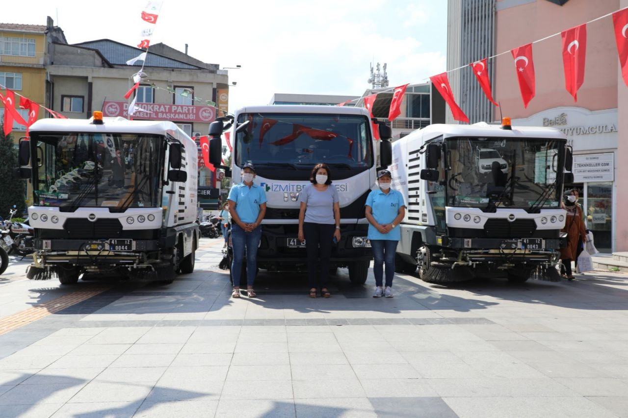 Kocaeli'de direksiyon başında onları gören şaşkına dönüyor